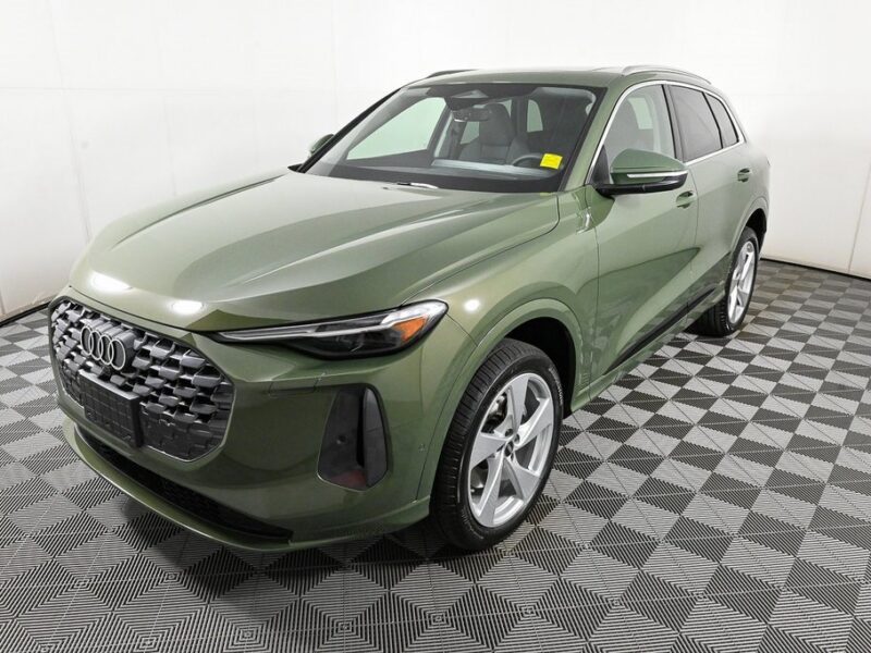 2022 Audi SQ5 Premium Plus